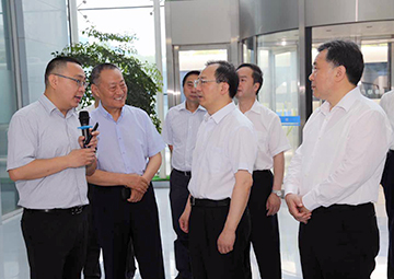 国务委员、、、国务院秘书长， 时任江苏省委书记吴政隆调研3044永利集团科技